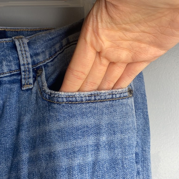 Lucky Brand | Blue Light Wash Charlie Skinny Denim Jeans | Size 4 27” waist - Picture 4 of 15